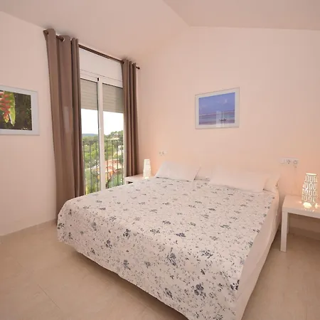 Private Pool Villa, 8 Guests
